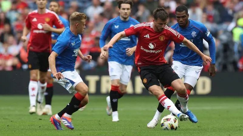 Dự đoán kết quả Steaua Bucharest vs Man United